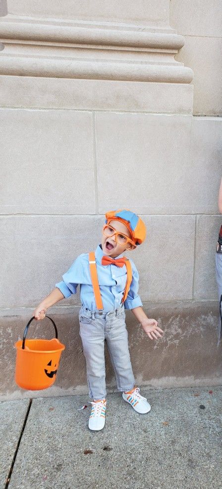 Cute Toddler Costumes Boy, Toddler Halloween Costumes Boy Diy, Diy Blippi And Meekah Costume, Blippi Halloween Costume Family, Preschool Boy Halloween Costumes, Diy Blippi Costume, Blippi Family Costume, Halloween Costume 2 Year Boy, Two Year Old Boy Halloween Costume