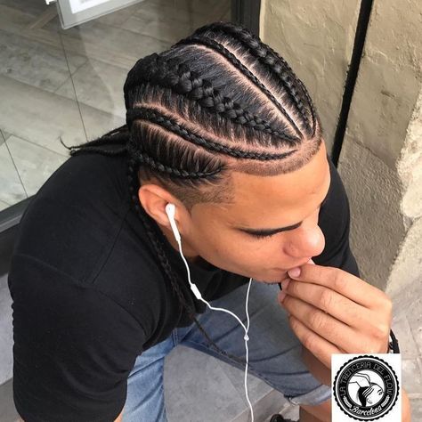 Bun Men, Braid Styles For Men, Boy Braids Hairstyles, Men Braids, Cornrow Hairstyles For Men, Dread Braids, Braids For Boys, Long Box Braids, Black Men Hairstyles