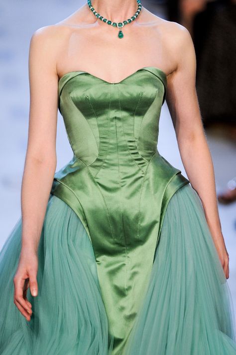 Zac Posen Couture Mode, Zac Posen, Mode Inspo, Looks Style, Beautiful Gowns, Fancy Dresses, Fashion Details, Couture Fashion, Pretty Dresses