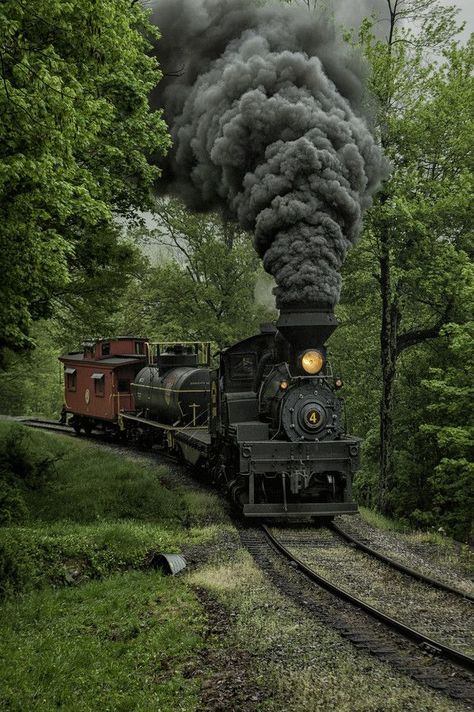 Allegheny Mountains, Old Steam Train, Steam Engine Trains, Scenic Railroads, Fotografi Kota, Train Art, Train Photography, Old Trains, Old Train