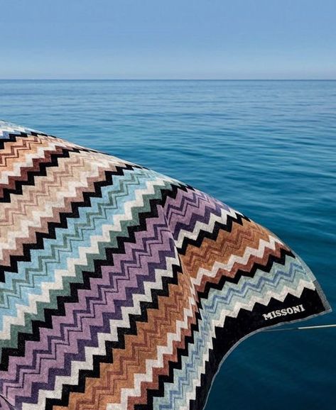 Missoni Aesthetic, Missoni Towels, Textile Book, Missoni Pattern, Long Hots, Beach Pillows, Euro Summer, Missoni Home, Sea Inspired