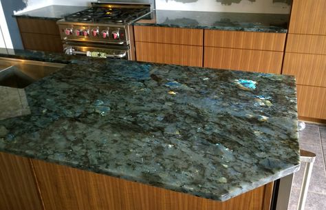 Labradorite kitchen counters. THIS is what I want in *my* home - simply stunning!! Labradorite is one of my *very* favorite stones - magical! Labradorite Kitchen, Blue Granite Countertops, Kitchen Slab, Mosaic Marble, Octagon Table, Agate Table, Chess Table, Granite Countertop, Interior Design Themes