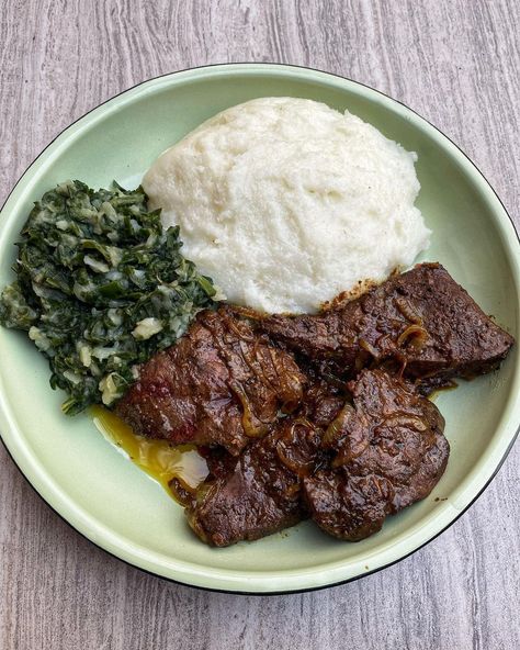 Food From Africa, African Food Ideas, 1000 Calorie Meal, South African Food, Cooking Soul Food, South Africa Food, Kenyan Food, South African Dishes, African Recipes Nigerian Food