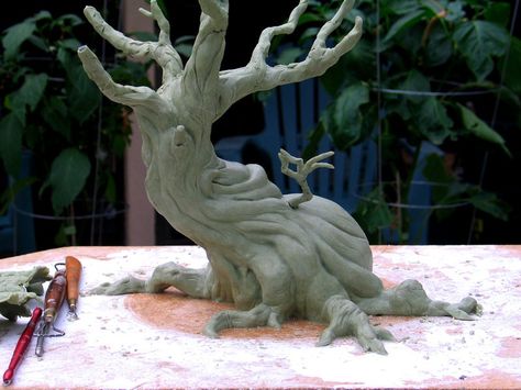 Clay tree Clay Tree, Sculptures Céramiques, Clay Fairies, Tree Sculpture, Pottery Sculpture, Ceramics Projects, Sculpting Clay, Art Clay, Fairy Houses