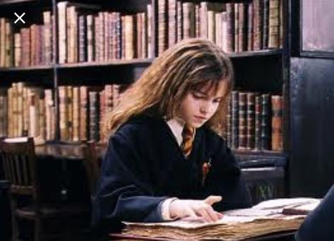 Hermione Hermione Granger, Hermione, A Book, A Girl, Harry Potter, Desk, Reading, Hair