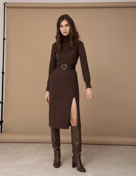 Lichi Brand, Turtleneck Midi Dress, Look Office, Office Outfits Women, Brown Outfit, Online Fashion Store, Knitted Dress, Autumn Outfit, Winter Fashion Outfits