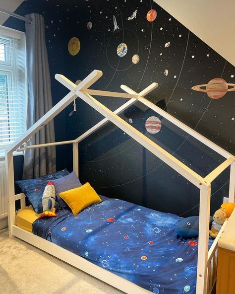 Childrens Bedrooms Boys, Boys Bed, Space Kids Room, Ikea Kids Room, Space Themed Bedroom, Space Themed Room, Big Bedrooms, Ikea Kids, Toddler Boys Room