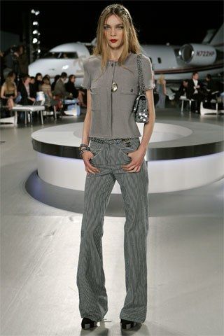 Chanel Resort 2008 Collection Photos - Vogue Kim Noorda, 2008 Fashion, 2008 Runway, Outfits 2000s, Chanel Resort, Chanel Runway, Everyday Clothes, 90s Model, Model Outfit