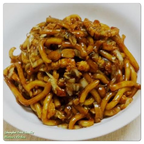 Shanghai Noodles Recipe Chicken, Shanghai Noodles Recipe Beef, Pork Chow Mein Recipe, Shanghai Noodles Recipe, Chinese Pasta, Shanghai Noodles, Shanghai Style, Delicious Family Dinners, Chow Mein Recipe