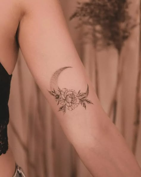 101 Best Crescent Moon Tattoo Ideas You'll Have To See To Believe! - Outsons Lotus Flower Crescent Moon Tattoo, Crescent Flower Tattoo, Flower Crescent Moon Tattoo, Crescent Moon And Flower Tattoo, Moon Tattoo With Words, Crescent Moon Tattoo With Flowers, Half Moon Tattoo With Flowers, Moon Tatoos Woman, Crescent Moon Flower Tattoo