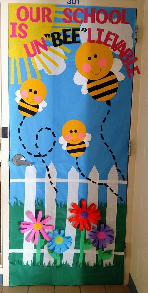 Spring is here and that means there's no better time to spruce up your classroom door! Check out this collection of unique and creative classroom door ideas for Spring. Spring Classroom Door Decorations, Spring Classroom Decorations, Spring Classroom Door, Classroom Door Decorations, Preschool Door, Kraftangan Prasekolah, Spring Door Decoration, Bee Themed Classroom, Bee Classroom