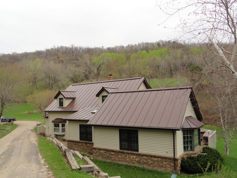 Mansard Brown Brown Metal Roof, Brown Roof House Colors, Brown Roof Houses, Outside House Paint, Brown Roofs, Metal Roof Houses, Metal Roof Colors, Color Combinations Home, Brown Roof