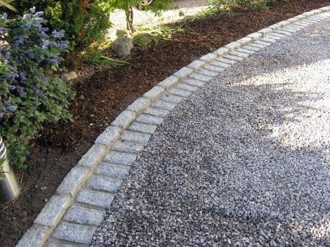 Best 25+ Driveway edging ideas on Pinterest | Driveway landscaping ... Gravel Driveway Edging, Driveway Border, Driveway Edging, Stone Edging, Driveway Paving, Stone Driveway, Gravel Driveway, Driveway Design, Driveway Landscaping