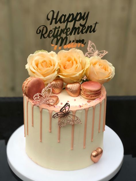 Retirement Cakes For Women, Retirement Party Cake Ideas, Retirement Theme Cake, Retirement Cakes Ideas For Women, Retirement Cake Decorations, Happy Retirement Cake, Retirement Party Cakes, Retirement Decorations, Retirement Cake