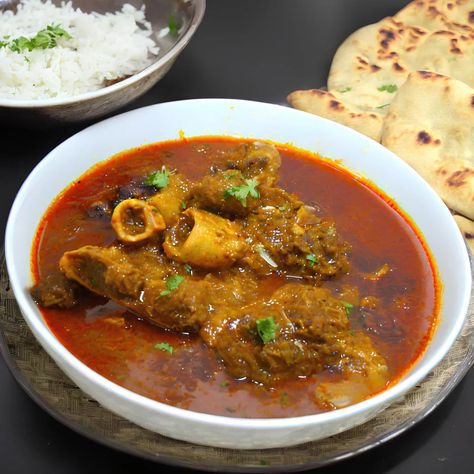 This mutton nihari recipe is a traditional Pakistani dish that has captured the palates of people all over India and Pakistan. Nihari is so well-loved that it is considered to be Pakistan’s national dish. Mutton nihari is a flour-based Indian stew with slow-cooked lamb and a range of spices that originates from the royal kitchens […] The post Mutton Nihari appeared first on Scrumptiously. Indian Stew, Mutton Nihari, Nihari Recipe, Pakistani Desserts, Mutton Gravy, Eid Recipes, Spaghetti With Ground Beef, Appetizer Board, Spicy Stew