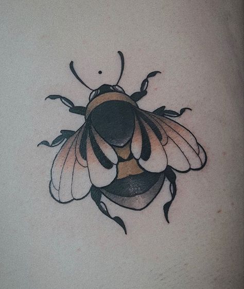 Hirsch Tattoo, Bumble Bee Tattoo, Neo Tattoo, Pumpkin Tattoo, Petit Tattoo, Bug Tattoo, Insect Tattoo, Tattoo Portfolio, Bee Tattoo