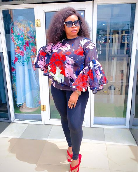 Organza Tops Designs Latest, Organza Tops Designs, Organza Tops, Boyish Style, 2piece Outfits, Organza Top, Wedding Jumpsuit, Fashion Tops Blouse, Ankara Dress