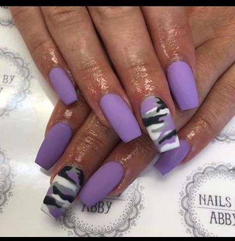 Purple Camo Nails, Hunting Nails, Camo Nail Art, Camo Nail Designs, Matte Purple Nails, Fly Nails, Camouflage Nails, Camo Nails, Classy Nail