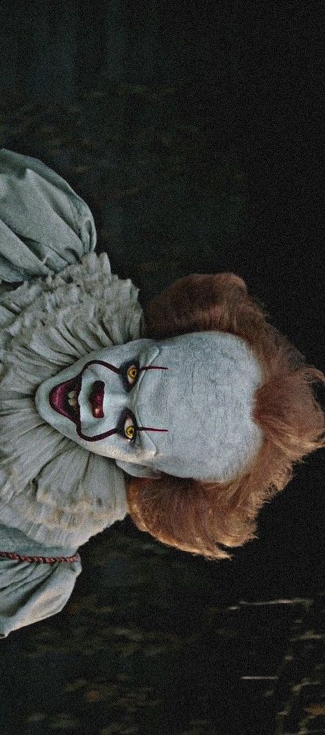 palhaço
pennywise the dancing clown
pennywise
IT 
IT a coisa
losers club
georgie 
wallpaper Time To Float Pennywise, Pennywise Images, Penny Wise Pumpkin, It Movie Aesthetic, Pennywise Deadlights, Pennywise Aesthetic, Pennywise Sewer, Pennywise Wallpaper, Pennywise Film