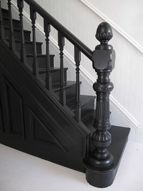 Staircase painted in black Farrow and Ball Pitch Black 256  Black, Paint Color Schemes Black Painted Stairs, Black Staircase, Staircase Landing, Black Stairs, Painted Staircases, Handrail Design, Staircase Makeover, Hallway Designs, Hal Decor