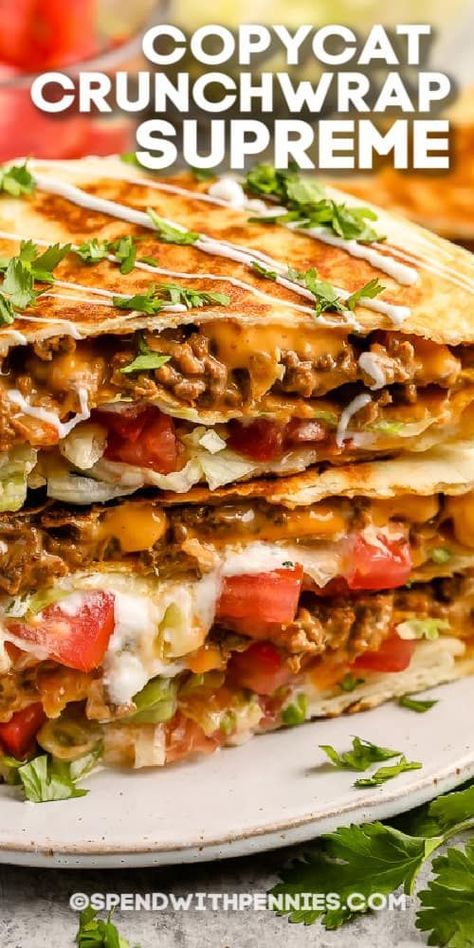 Crunch Wrap Supreme Recipe, Crunchwrap Recipe, Mexican Ideas, Homemade Crunchwrap, Tasty Appetizers, Crunchwrap Supreme, I Lost 100 Pounds, Healthy Foods To Make, Recipe Lunch