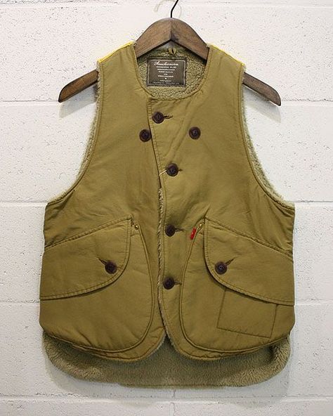 #anachronorm hunting vest Men's Hunting Clothing, Vest With Collar, British Style Men, Hunting Vest, Country Wear, Hunting Jackets, Hunting Clothes, Workwear Fashion, Heritage Fashion