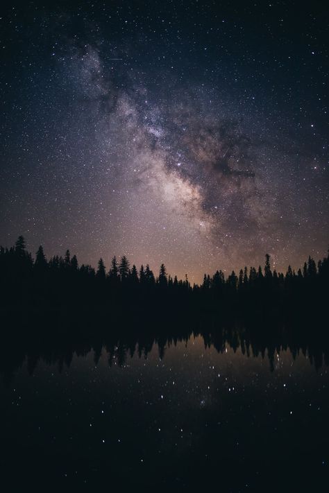 Milky Way Pictures, Milky Way Photos, 2k Wallpaper, Lassen Volcanic, Galaxy Images, Lassen Volcanic National Park, Wallpaper Cantik, Night Sky Wallpaper, Space Images