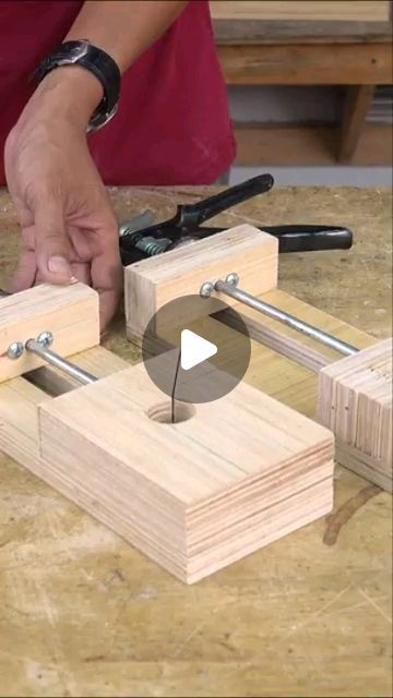 Woodworking Garage, The Poison, Retractable Canopy, Woodworking Clamps, Carpentry Tools, Bamboo Furniture, Cool Woodworking Projects, Garage Ideas, Wooden Planters