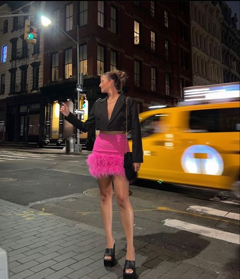 Brunette Barbie, New York City Fashion, City Fashion, Valentines Party, Car Girl, City Style, Barbie Clothes, Leather Skirt, York City