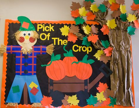 Thanksgiving Bulletin Board Ideas: @Autumn Eaken Holland I was looking for a turkey with handprint like we talked about but this is super cute too! The kids could write their names on the leaves!! Pta Bulletin Boards, October Bulletin Boards, Door Bulletin Boards, Thanksgiving Bulletin Boards, Preschool Boards, Fall Bulletin Boards, Preschool Bulletin, Preschool Bulletin Boards, Bulletin Board Ideas