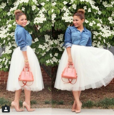 Tutu Skirt Outfit, Denim Shirt Outfit, White Tulle Skirt, Blue Shirt With Jeans, White Tutu, Well Dressed Women, Veil Hairstyles, Baby Learning, Tutu Skirt