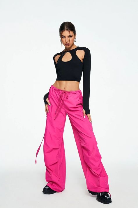 Parachute Pants Outfit Festival, Parachute Pants Festival, Pink Parachute Pants Outfit, Hip Hop Dance Outfits Women, Hiphop Dance Outfit Dancers, Hip Hop Outfits Dancers, Neon Pink Outfit, Outfit Baile, Hiphop Dance Outfit