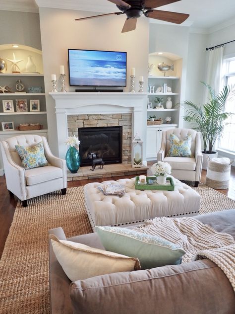 Coastal Living Room Decor, Sofa Layout, Coastal Decorating Living Room, Coastal Living Rooms, Family Room Decorating, Coastal Living Room, Living Room Remodel, Family Room Design, Living Room Decor Ideas