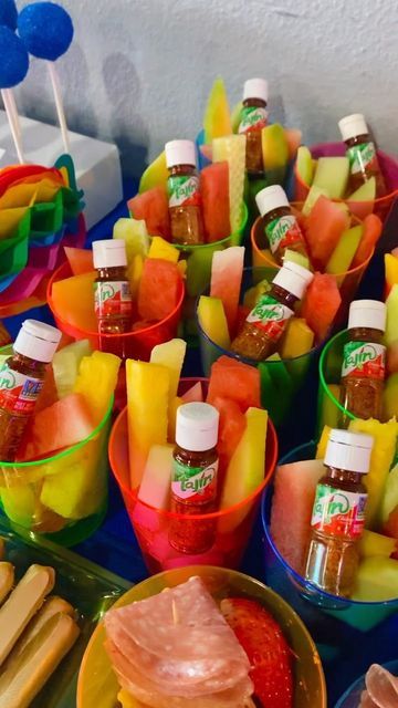 Mexican Fruit Cups, Mexican Dessert Table, Party Snack Table, Mexican Fruit, Mexican Party Food, Mexican Birthday Parties, Mexican Independence Day, Mexican Independence, Mexican Party Decorations