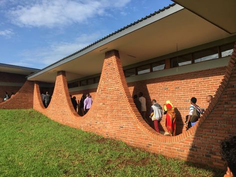 School Design Exterior, Koshino House, Sustainable Schools, Ing Civil, African House, Campus Design, Simple Building, Black Rhino, Architecture Model Making