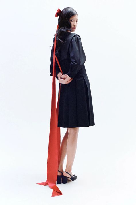 Campaign Plan, Resort 2024 Collection, Resort 2024, Sandy Liang, Knit Outerwear, Feminine Design, 2024 Fashion, 인물 사진, Knee Length Dresses