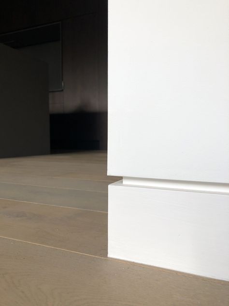 Flush skirting board - Shadow Gap Skirting Detail, Shadow Gap Architrave, Flush Skirting Detail, Flush Skirting Board, Skirting Design Interior, Modern Skirting Boards And Architraves, Contemporary Skirting Board Ideas, Skirting Board Ideas Modern, Shadow Gap Skirting