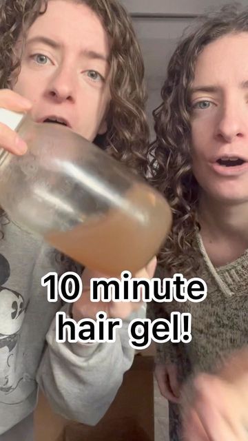 Mary&Magdalene on Instagram: "Homemade hair gel is SO easy to make! It’s as simple as two ingredients, flax seeds and water. Bring them to a boil for about 10 minutes until thick. We added a little eucalyptus essential oil but that’s totally optional! This hair gel has no preservatives, that being said it needs to stay in the fridge and will spoil in about 2 weeks. There are ways to add preservatives such as citric acid and vitamin E but precise percentages have to be taken into account. Tha Homemade Hair Gel Recipe, How To Make Homemade Hair Gel, Diy Hair Gel Curls, How To Make Hair Gel At Home, Pre Shower Hair Routine, Homemade Hair Gel, Homemade Toiletries, Hair Gel Recipe, Gel Curly Hair