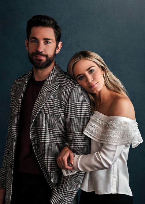 How perfect are these two? I’m thinking they rank easily in the top 3 of everyone’s “favorite celeb couples” list. #johnkrasinski #emilyblunt #johnkrasinskiandemilyblunt #krunt #celebritycouple #celebritycouples #celebrity #celebritylove Couples Business Photoshoot, Family Business Photoshoot, Couple Business Photoshoot, Older Couples Photoshoot Poses, Couples Headshots, Korean Celebrity Couples, Interracial Celebrity Couples, Celebrity Couple Costumes, Older Couple Photography