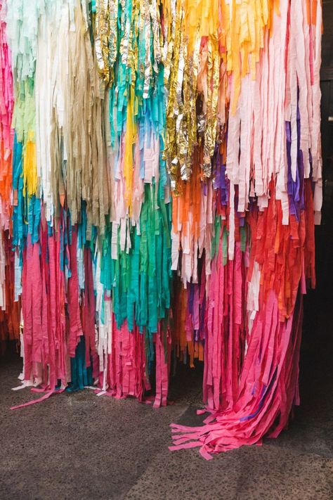 Layering gives streamers higher production value -- great for a seaweed feel!! Colourful Party Ideas, Colorful Party Backdrop, Layered Streamer Backdrop, Tissue Paper Wall Art, Colorful Wedding Backdrop, Fringe Wall Backdrop, Tissue Paper Backdrop, Colourful Wedding Decorations, Photobooth Wall