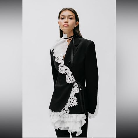 Zara New Romantic Jacket L Limited Edition Romantic Feminine Style, Organza Lace, Style Masculin, Structured Jacket, Removable Collar, Lace Blazer, Party Mode, Masculine Style, Boucle Jacket