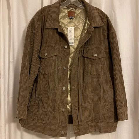 Uo Bdg Cord Jacket Nwt, Nbw Light Brown In Color Size M/L Oversized Thick Corduroy, Soft Clean Non Smoking Home Khaki Corduroy Jacket Outfit, Cute Brown Clothes Aesthetic, Brown Jacket Aesthetic, Brown Clothes Aesthetic, Brown Vintage Jacket, Fame Outfits, Courdoroy Jacket, Corduroy Jacket Outfit, Brown Jean Jacket