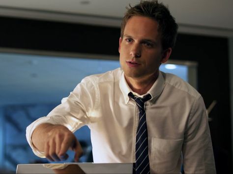 Suits Season 1 Episode 1 - Pilot Suits Season 1, Mike Ross, Patrick J Adams, Season 1, Quick Saves