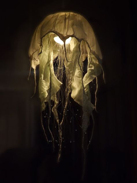 Please Vote in the Contest and Learn how to make your own jellyfish inspired lamp! Via @DIY Marta Jellyfish Chandelier, Pendent Lamp, Diy Jellyfish, Big Tent, Diy Luminaire, Jellyfish Pendant, Jellyfish Light, Jellyfish Lamp, Fiber Optic Lighting