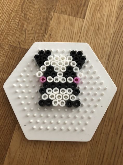 Cute Small Hama Beads, Perler Beads Ideas Small Hexagon, Tiny Perler Bead Patterns Food, Perler Hexagon Pattern, Milk Perler Beads, Simple Small Perler Bead Patterns, Cute Tiny Perler Bead Patterns, Small Melty Bead Ideas, Small Pearler Bead Ideas