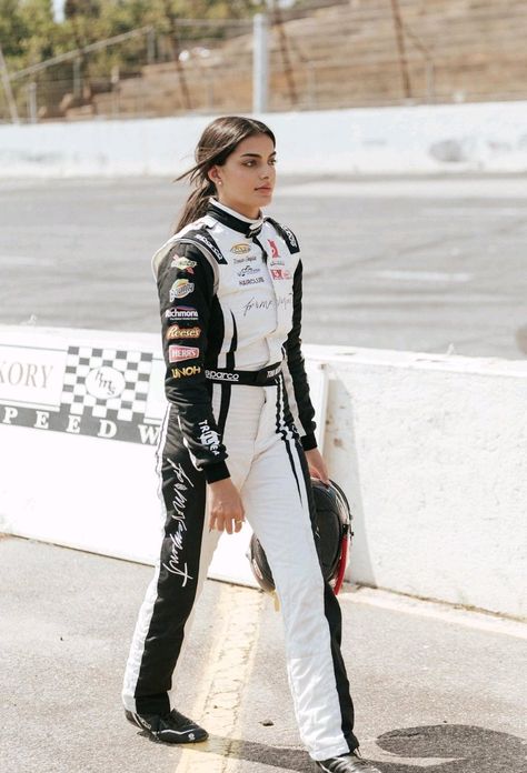 Racer Jumpsuit, Female Race Car Driver, Female Racers, F1 Wallpaper Hd, Race Wear, Girls F, Racing Girl, Racing Suit, Racing Jacket