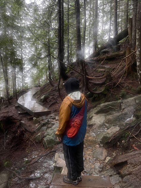 Rainy Day Hiking Outfit, Rainy Oregon, Natural Antidepressants, Rainy Hike, Oregon Christmas, Hiking In The Rain, Reset Routine, Hiking Winter, Mountain Girl