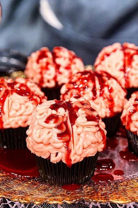 Halloween Cupcakes Ideas, Halloween Cupcake Cake, Brain Cupcakes, Halloween Cupcakes Decoration, Halloween Deserts, Postres Halloween, Fall Cake, Cupcakes Ideas, Cupcakes With Cream Cheese Frosting