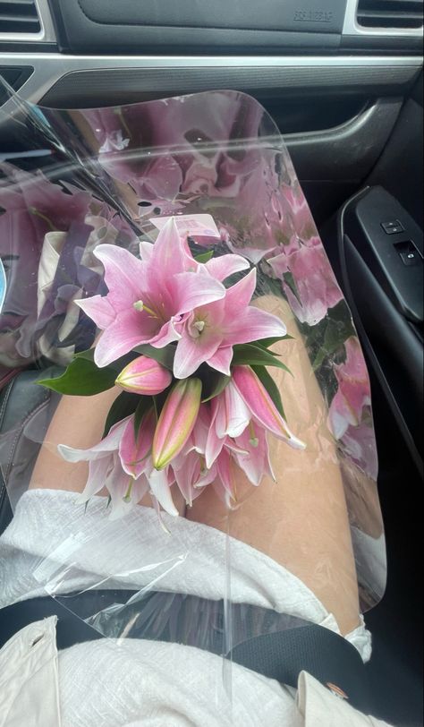 #flowers #lilies #dress #aesthetic Lily Core Aesthetic, Lillies Flowers Bouquet Aesthetic, Lilies Aesthetic Flower, Lily + Core + Aesthetic, Liles Flowers Aesthetic, Flowers Aesthetic Lilies, Pink Lillies Aesthetic, Dahlia Bouquet, Flower Scent