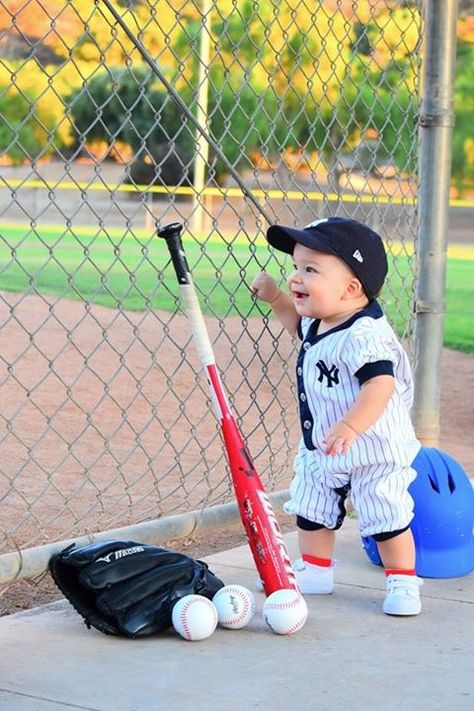 Yankee baseball first birthday photo shoot Yankees First Birthday, Baseball First Birthday Pictures, 6 Month Baby Picture Ideas, Baseball Theme Birthday, Baseball First Birthday, Baby Milestones Pictures, Boy Photo Shoot, Birthday Photo Shoot, 1st Birthday Pictures